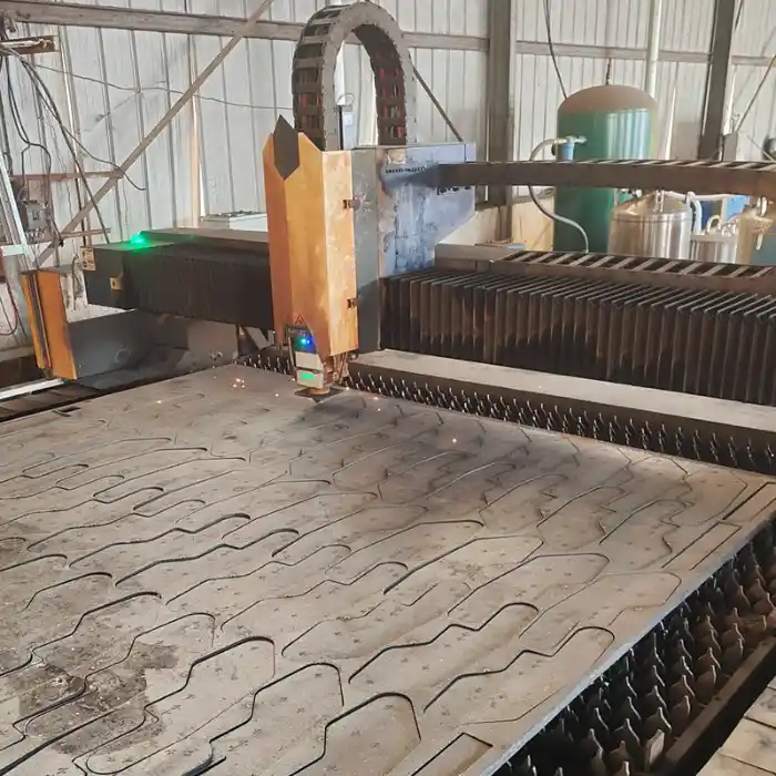 laser cutting carbon steel plate