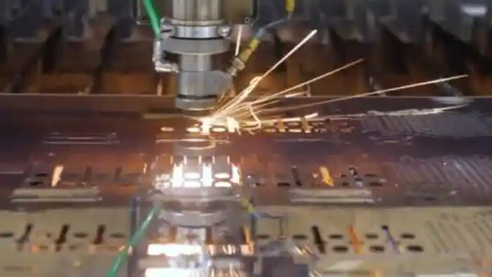 laser cutting carbon steel plate